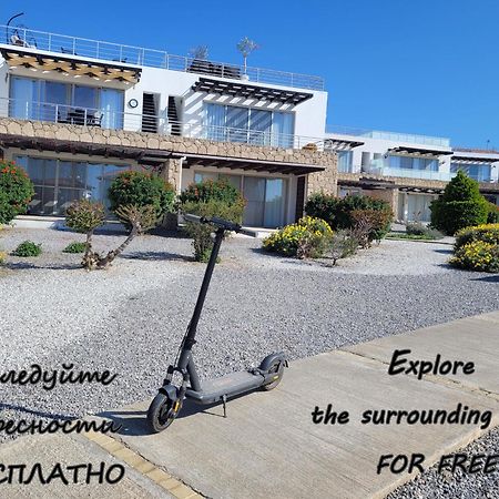 Sea And Mountain View Beachfront Penthouse Yali Екстериор снимка