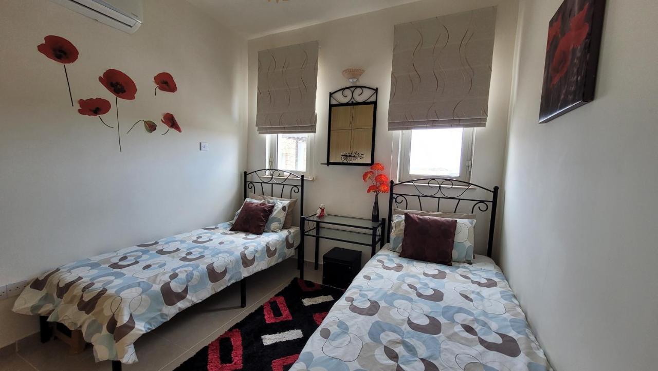 Sea And Mountain View Beachfront Penthouse Yali Екстериор снимка
