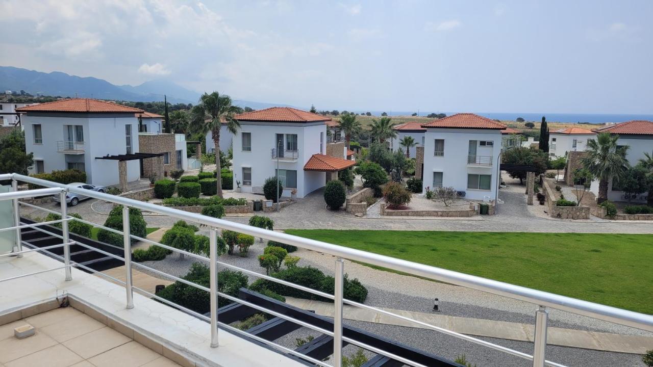 Sea And Mountain View Beachfront Penthouse Yali Екстериор снимка